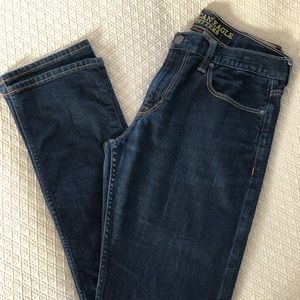 American eagle core flex jeans, medium wash